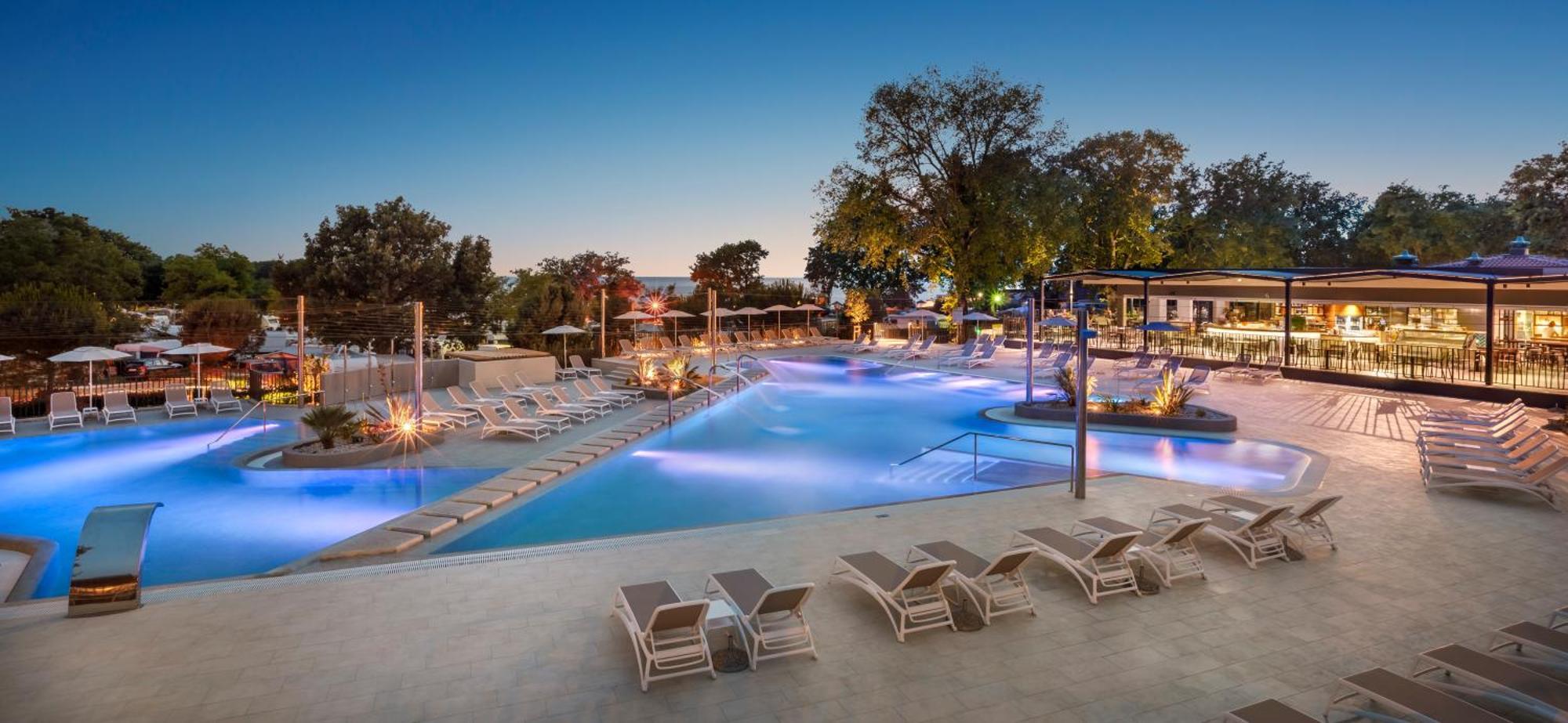 Aminess Planet Camping Maravea Resort - Pitches Новиград Экстерьер фото
