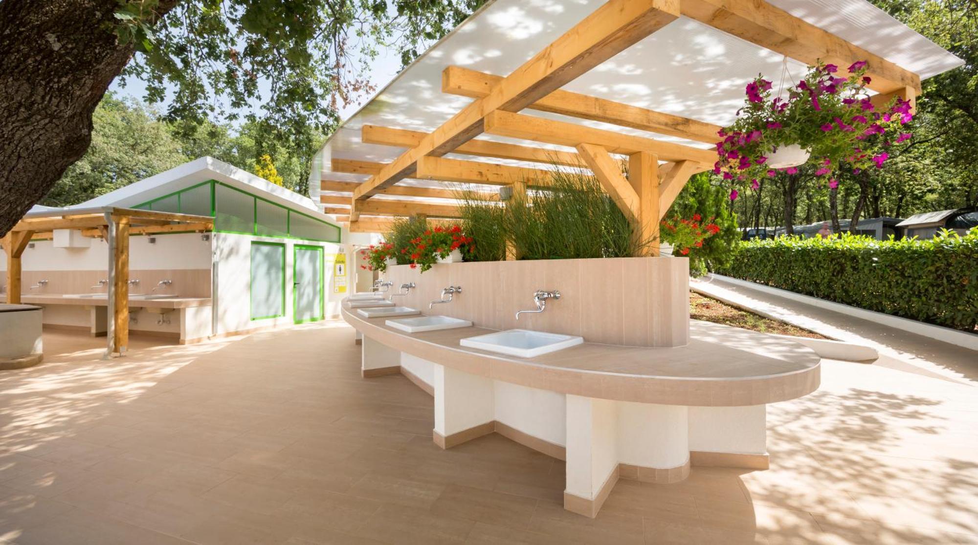 Aminess Planet Camping Maravea Resort - Pitches Новиград Экстерьер фото