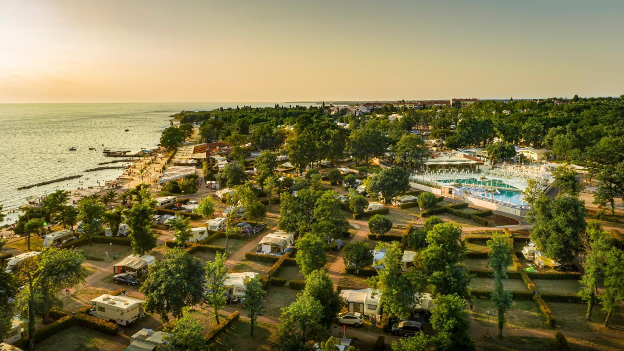 Aminess Planet Camping Maravea Resort - Pitches Новиград Экстерьер фото